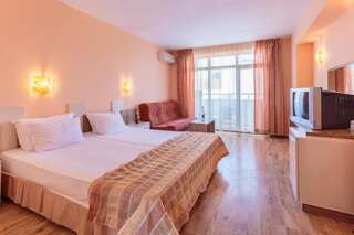 Отель Hotel Apolis Созополь Двухместный номер с 1 кроватью или 2 отдельными кроватями и частичным видом на море-22